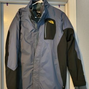The North Face coat EUC, boys size XL